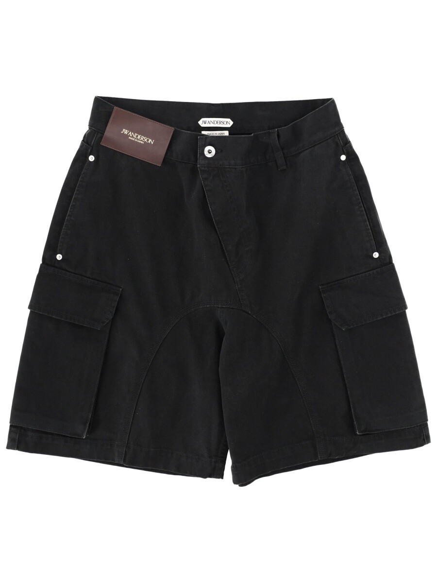 ジェイ ダブリュー アンダーソン J.W. ANDERSON ショーツ メンズ ブラック Shorts 398824 関税 送料無料 2026SS el|BRANDSHOP「il Tesoro」