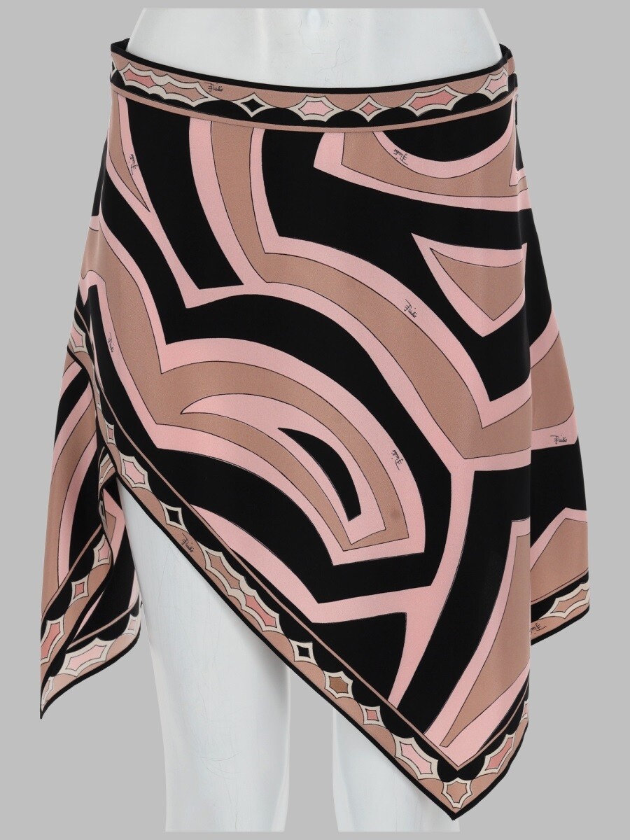 エミリオ プッチ EMILIO PUCCI スコート レディース サクラ色 Skirts 409631 関税 貨物輸送無料 2026SS el