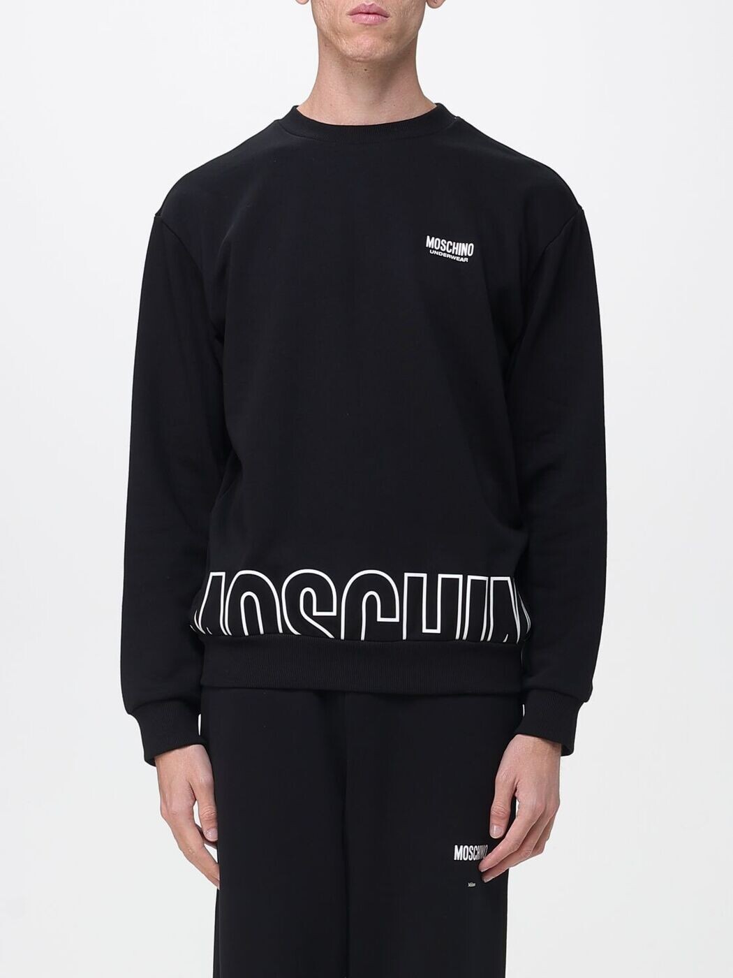 モスキーノ MOSCHINO トレーナー 調教師 メンズ 黒いこと Sweatshirts 17114319 関税 貨物輸送無料 2025AW gi