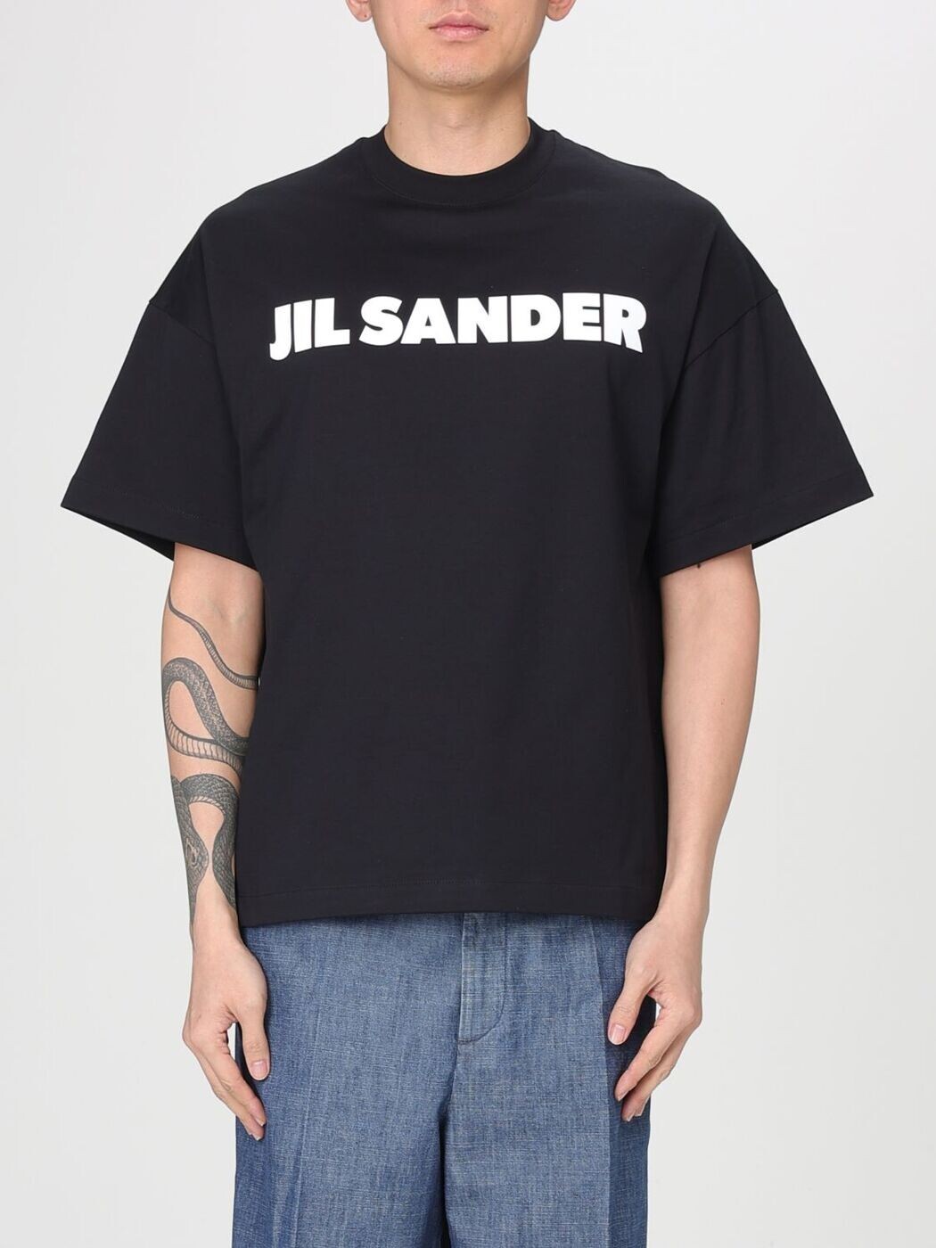 ジル サンダー JIL SANDER Tシャツ メンズ ブラック T-shirts J22GC0221J20349 Black 関税 送料無料 2026SS gi｜BRANDSHOP「il Tesoro」 42,900円