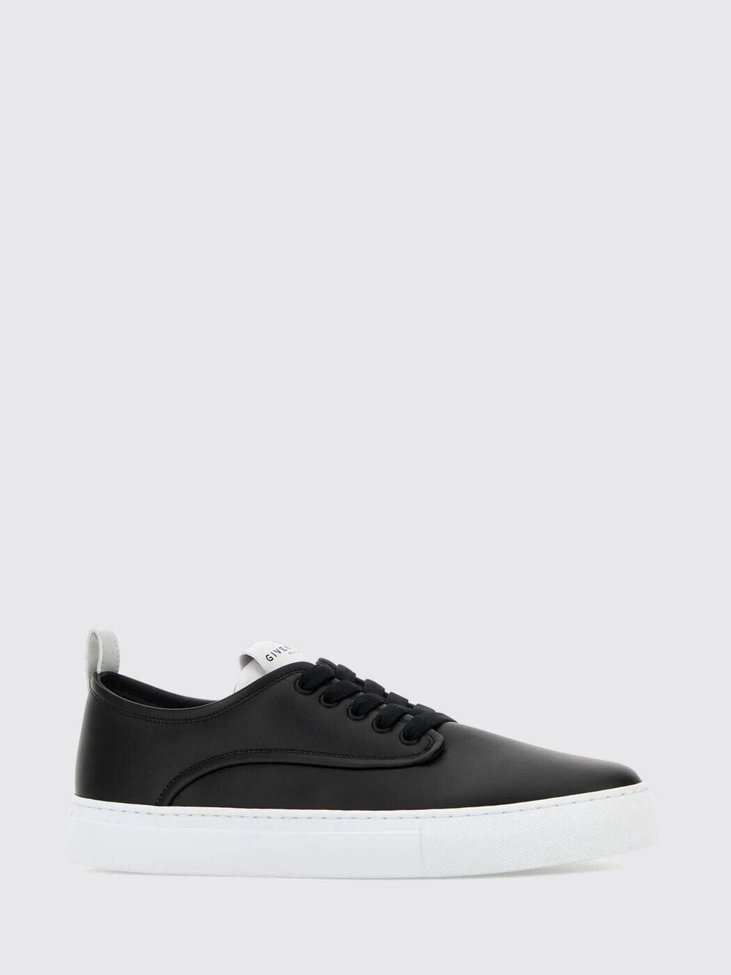 ジバンシィ GIVENCHY スニーカー メンズ 黒いこと Sneakers BH00B3H1WY 関税 貨物輸送無料 2026SS gi