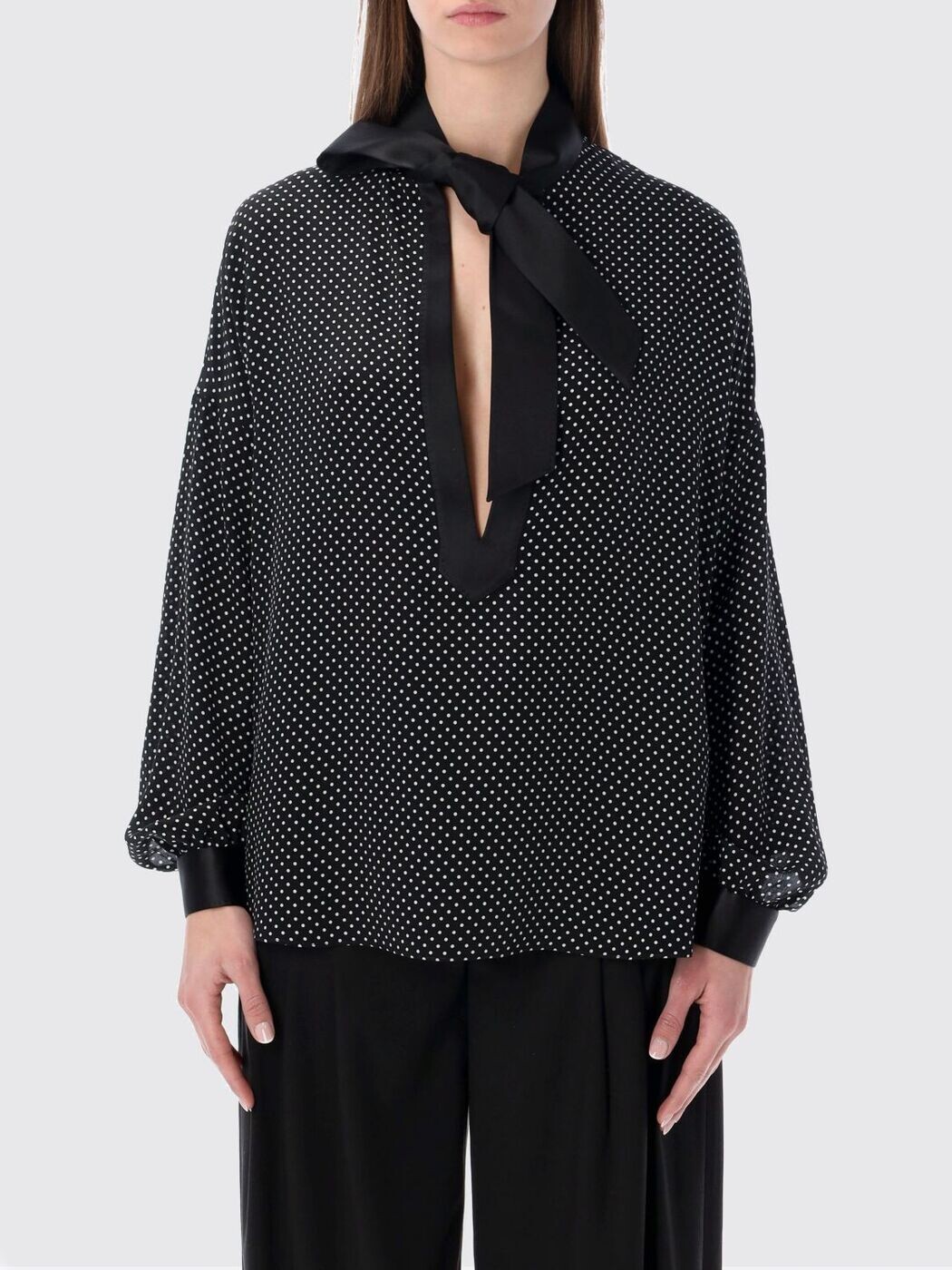 トム ジェラルド・r・フォード TOM FORD ティーシャツ トップス レディース 黒いこと T-shirts and tops CA3333FAP250 関税 貨物輸送無料 2026SS gi