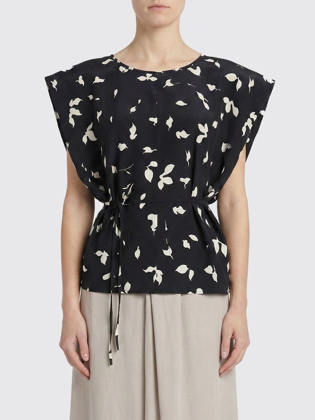 アリジ ALYSI Tシャツ トップス レディース ブラック T-shirts and tops 116245P6012 Black 関税 送料無料 2026SS gi｜BRANDSHOP「il Tesoro」 35,880円