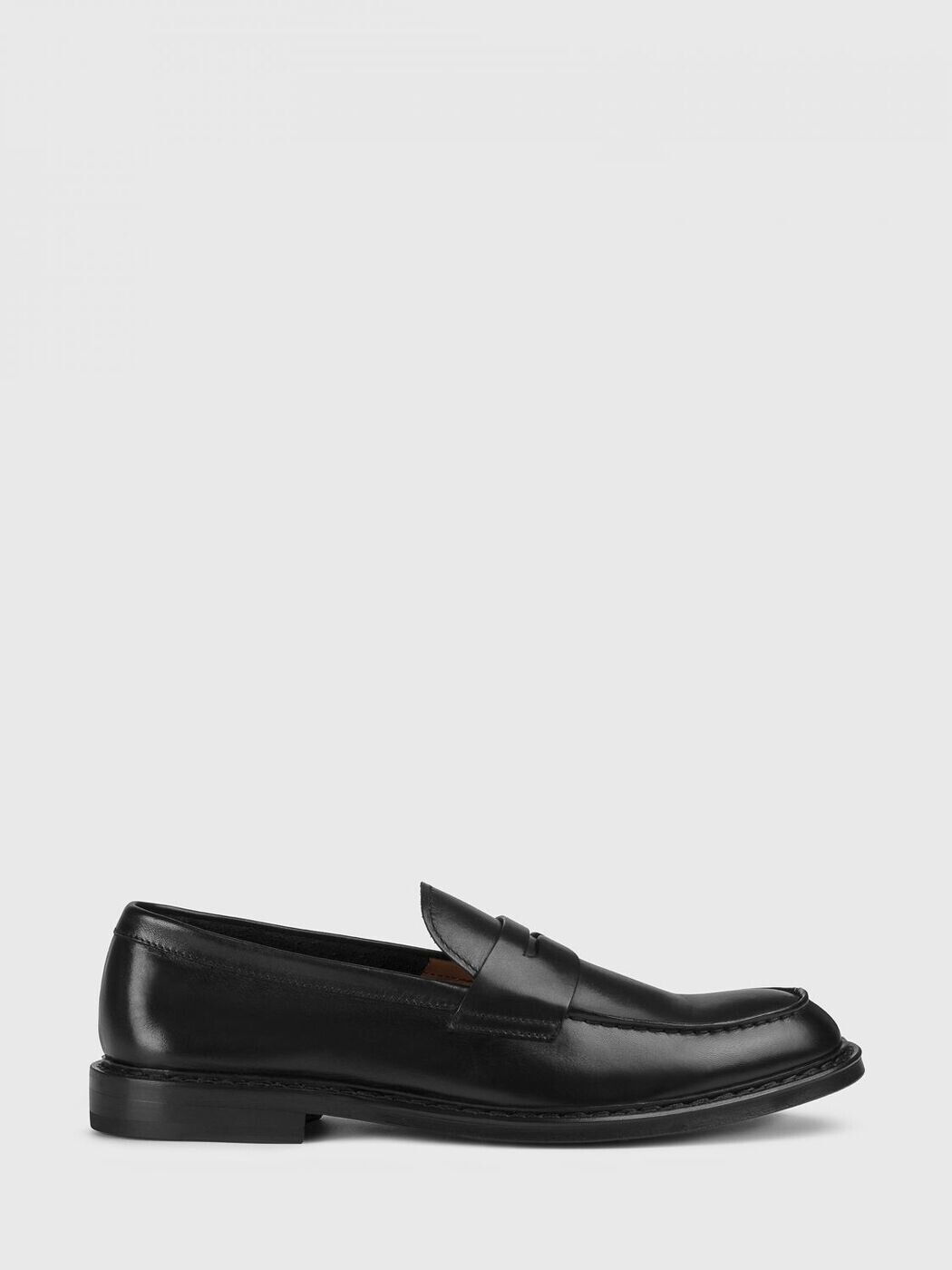 デュカルス DOUCAL\u0027S 置き目毛皮 メンズ 黒いこと Loafers DU2405PHOEUY259 関税 貨物輸送無料 2026SS gi