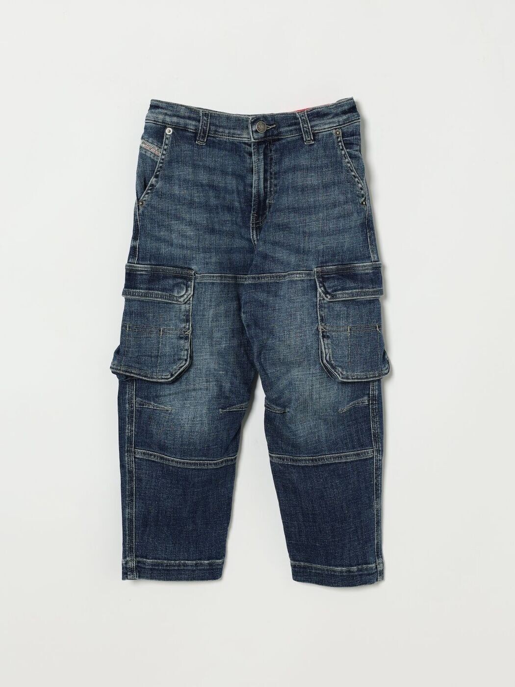 ディーゼル DIESEL レギュラーフィットジーンズ ジーンズ ボーイズ 青色 Regular fit jeans J02329KXBSC 関税 貨物輸送無料 2026SS gi