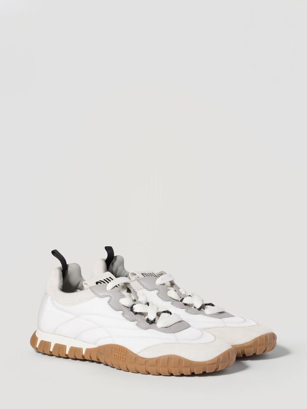 ミュウ ミュウ MIU MIU スニーカー レディース 白いこと Sneakers 5E417EF005LYW 関税 貨物輸送無料 2026SS gi