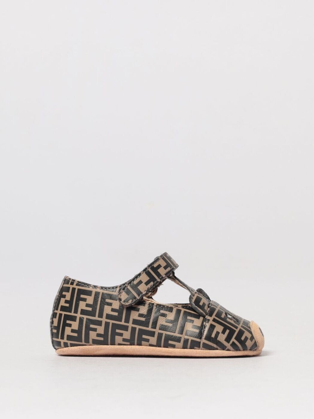 フェンディ FENDI スニーカー シューズ ベビーユニセックス Shoes BUR574AWKB 関税 貨物輸送無料 2026SS gi