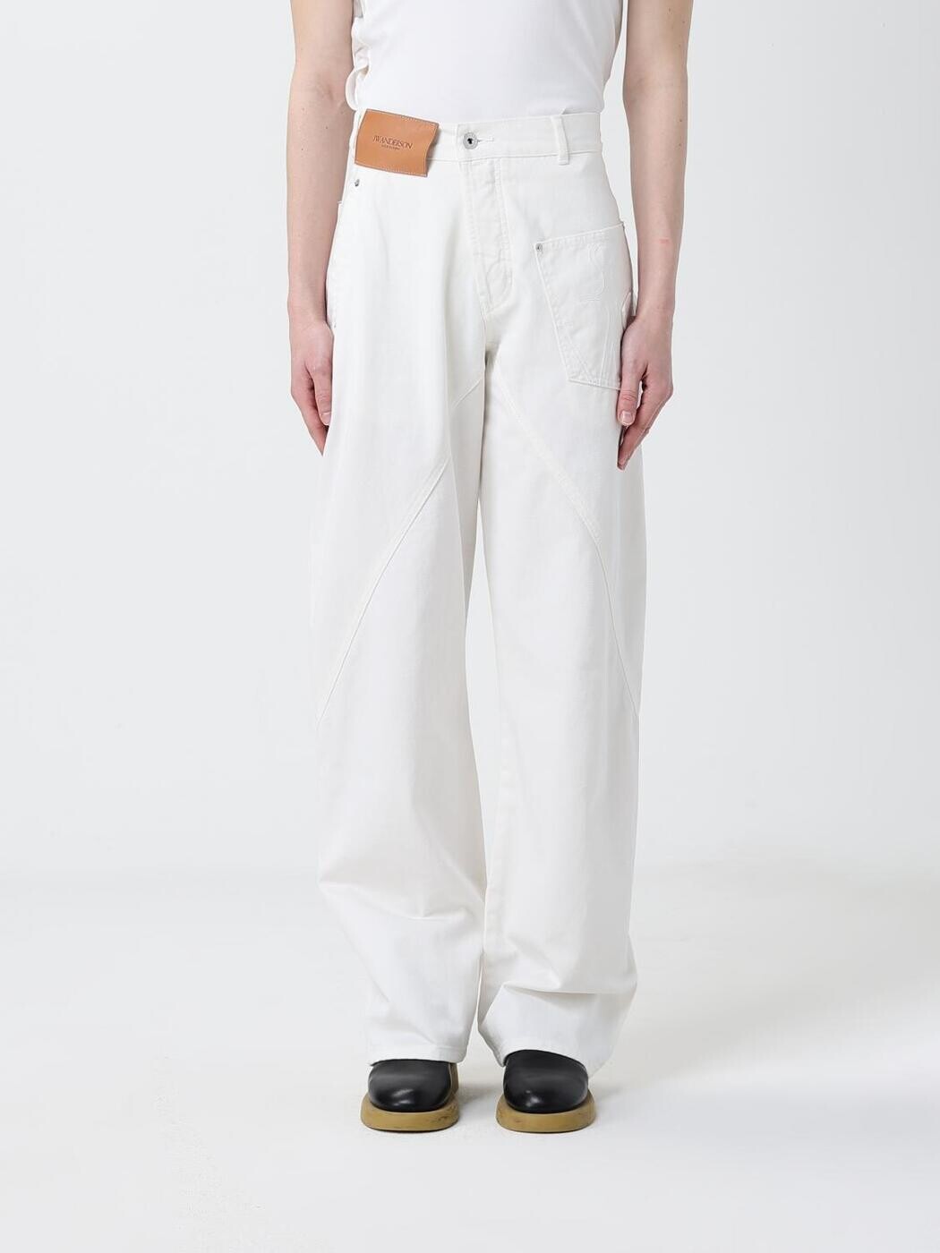 ジェイ ダブリュー アンダーソン J.W. ANDERSON デニム レディース ホワイト Jeans DT0127PG1933 White 関税 送料無料 2026SS gi|BRANDSHOP「il Tesoro」