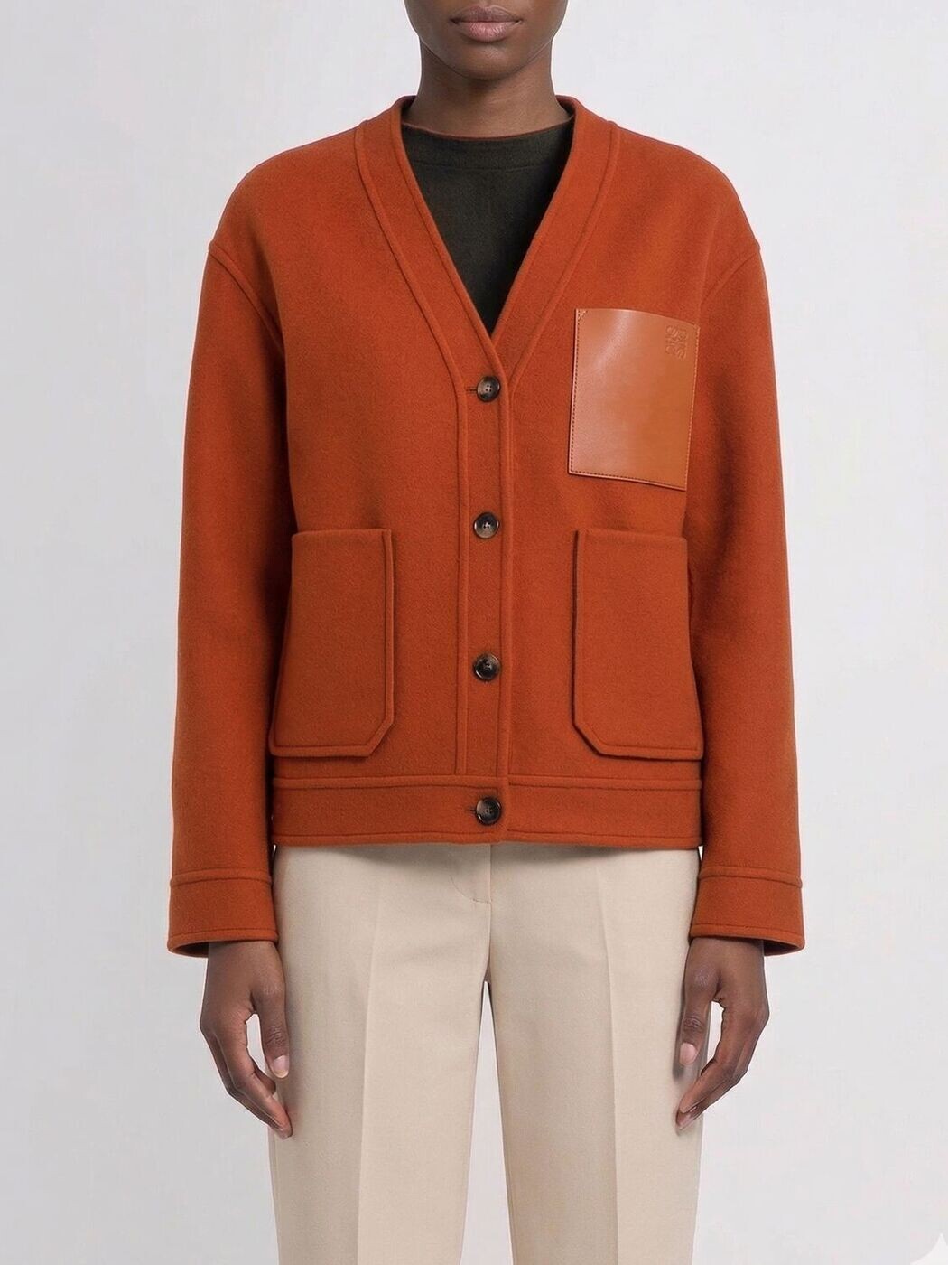 ロエベ LOEWE ティーシャツ 編み物御召しもの レディース Knitwear S359Y02XFU 関税 貨物輸送無料 2026SS gi