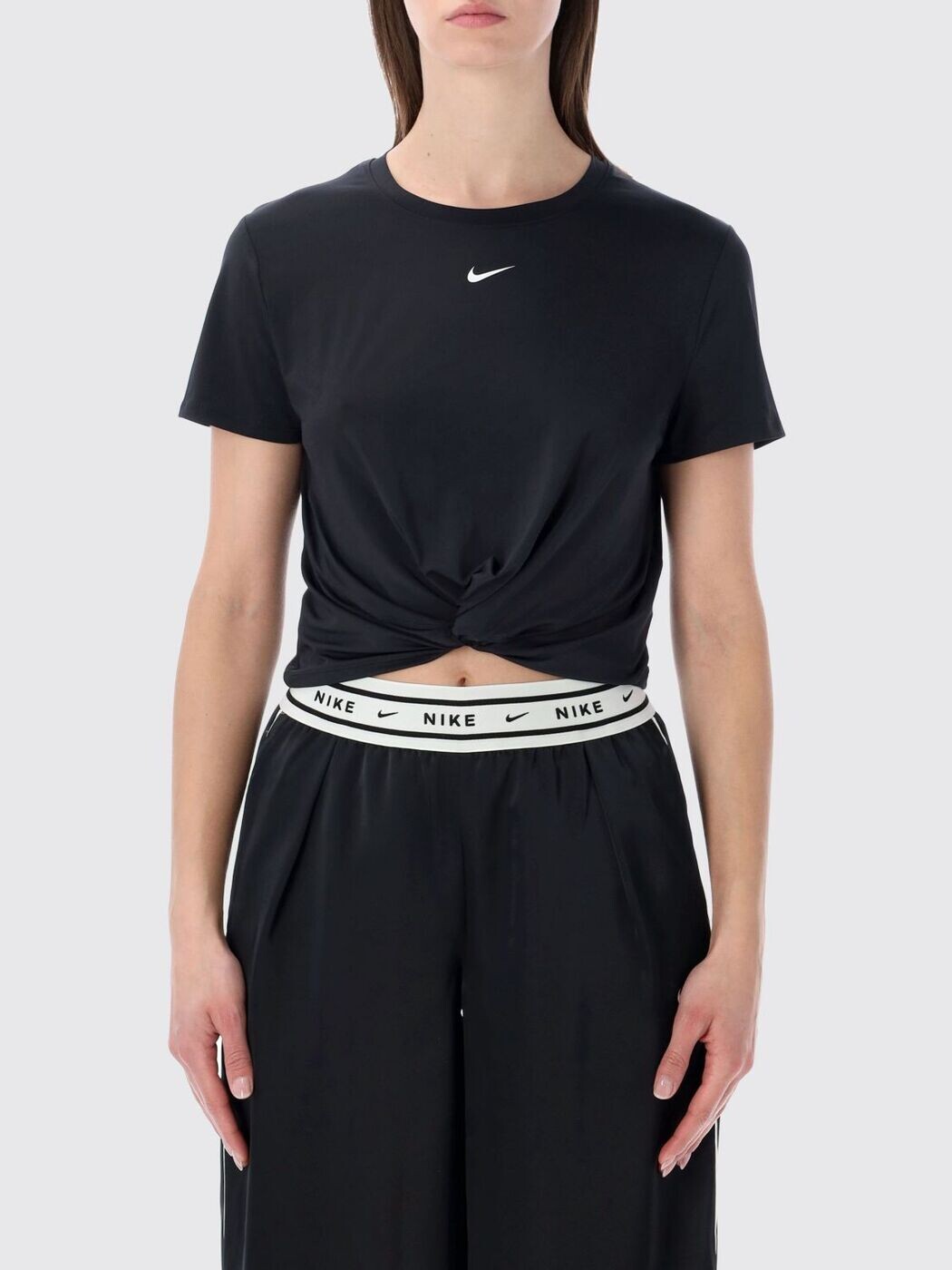 ナイキ NIKE スポーツシャツ プルオーバー レディース 黒いこと T-shirts and polo shirts HJ1054 関税 貨物輸送無料 2026SS gi