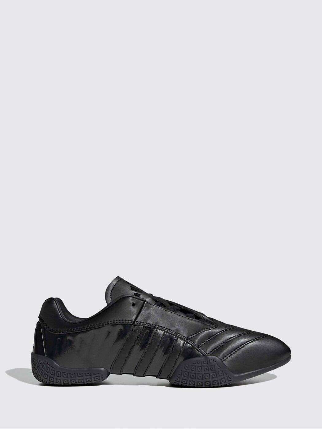 アディダス オリジナルス ADIDAS ORIGINALS スニーカー レディース 黒いこと Sneakers NHQ9182 ~ 関税 貨物輸送無料 2026SS gi