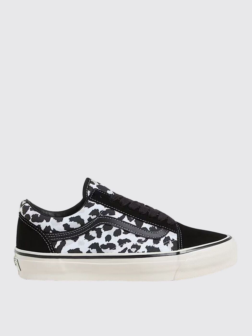 ヴァンズ VANS スニーカー メンズ マルチ色つや Sneakers VN000D56 関税 貨物輸送無料 2025SS gi