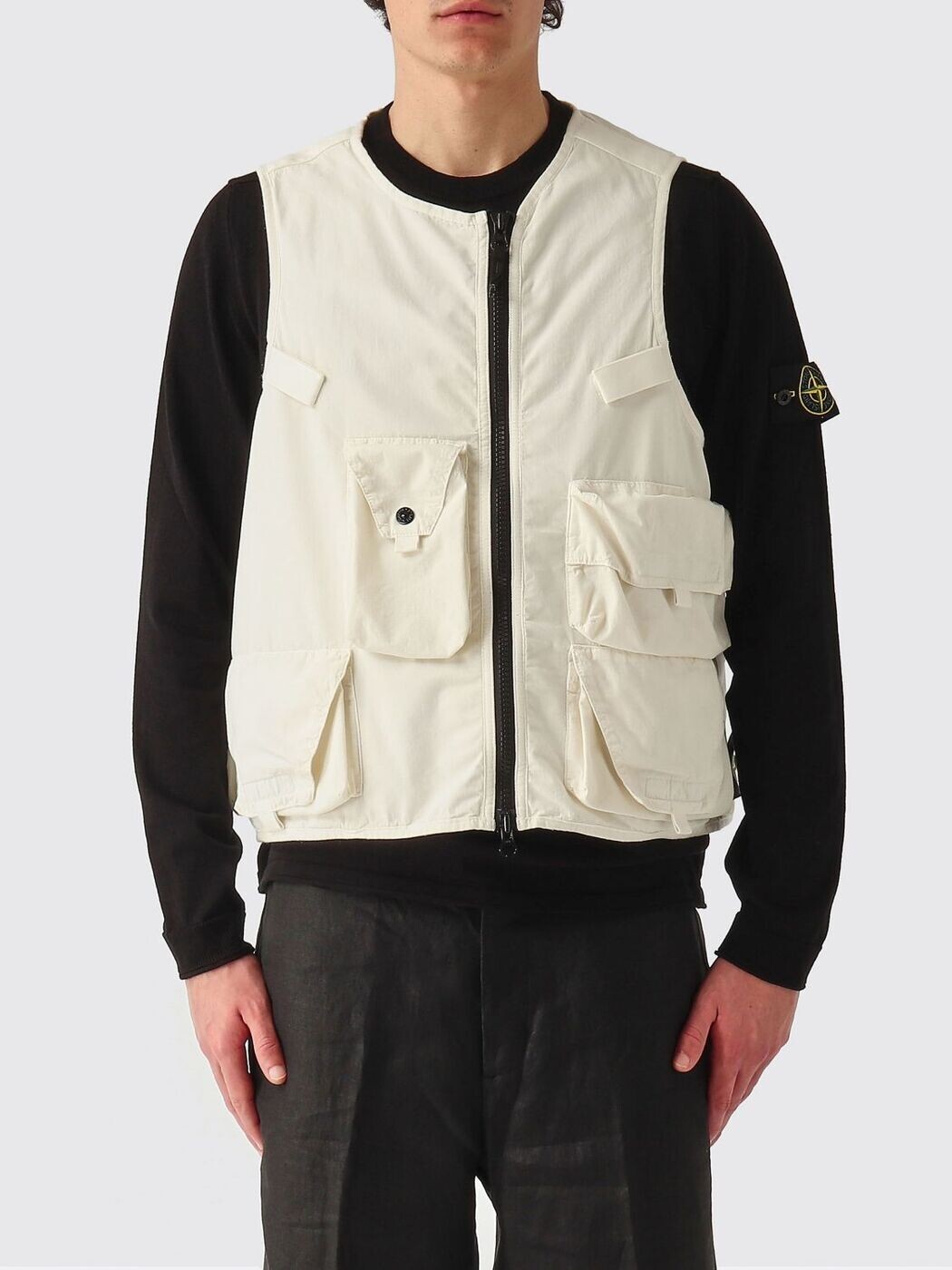石ころ 島 STONE ISLAND ジレ より良い メンズ Vests G100006S0318 関税 貨物輸送無料 2026SS gi