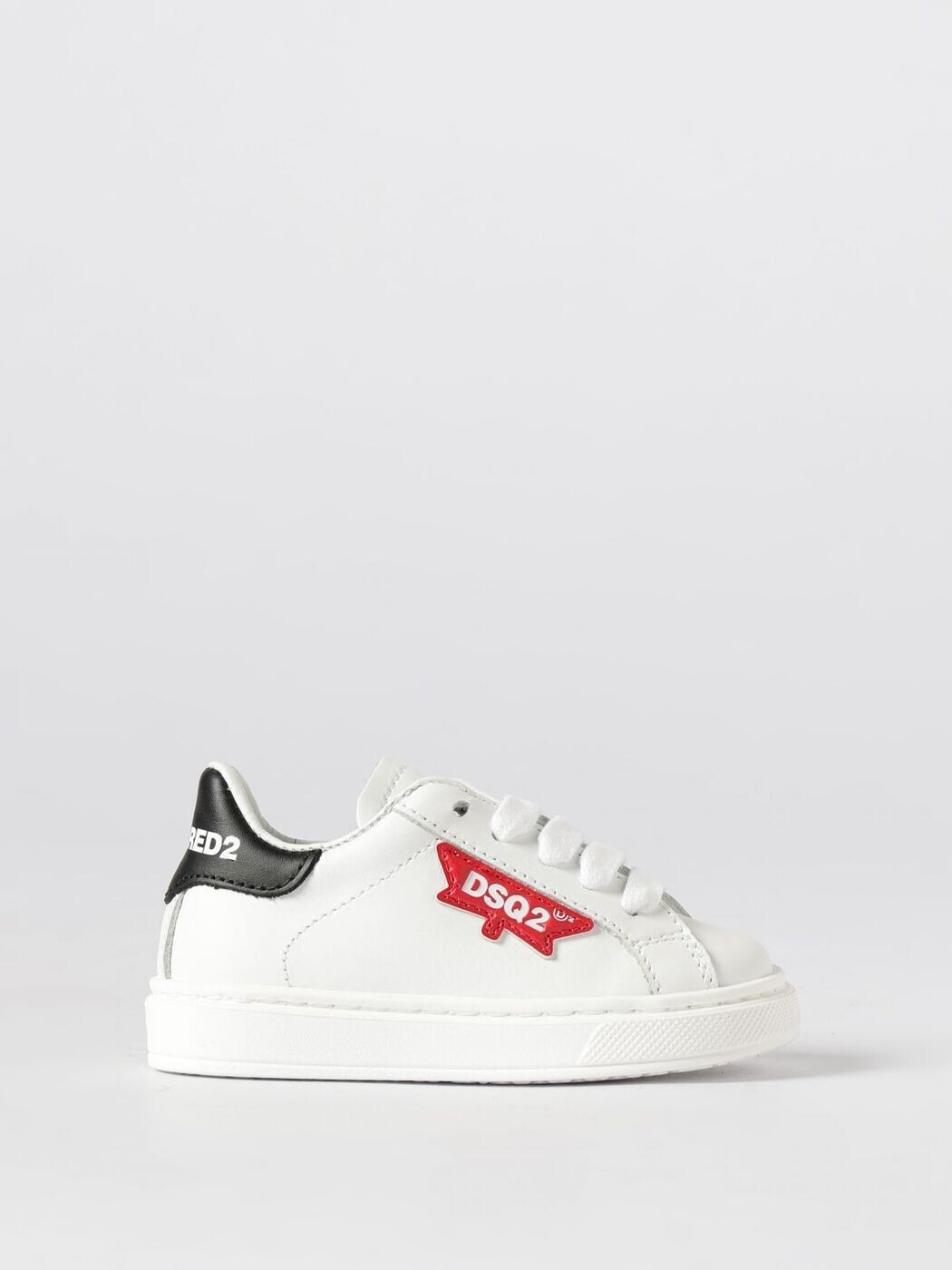 ディースクエアード DSQUARED2 坦々たるスニーカー スニーカー ボーイズ 白いこと Flat sneakers 82670 関税 貨物輸送無料 2026SS gi
