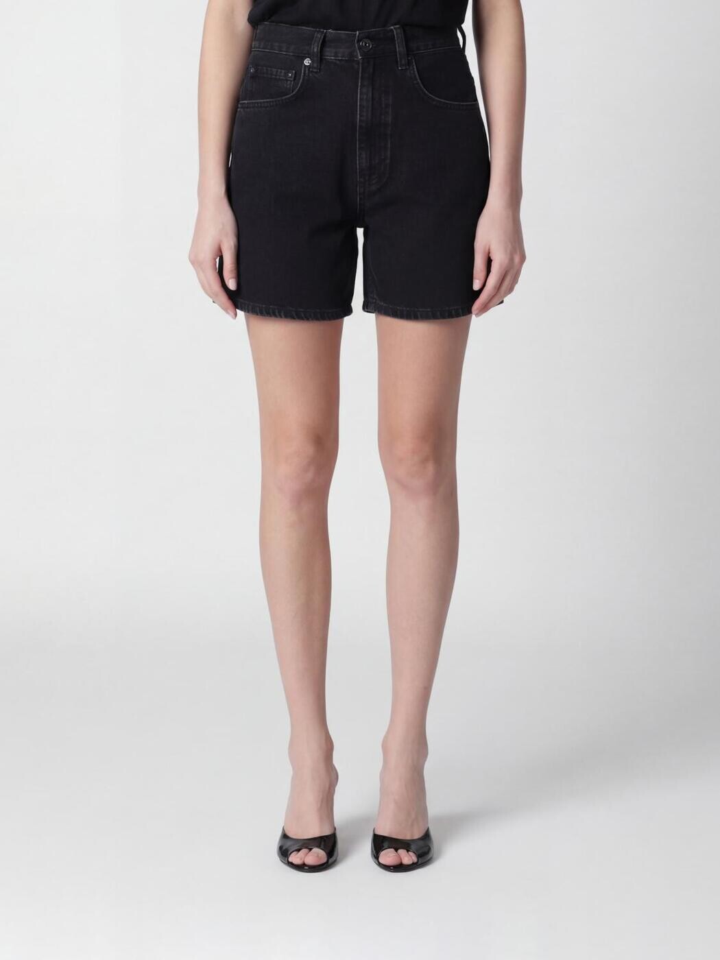 アニンビン ANINE BING ジーンズさる股引き さる股引き レディース 黒いこと Denim shorts A0512435 関税 貨物輸送無料 2026SS gi