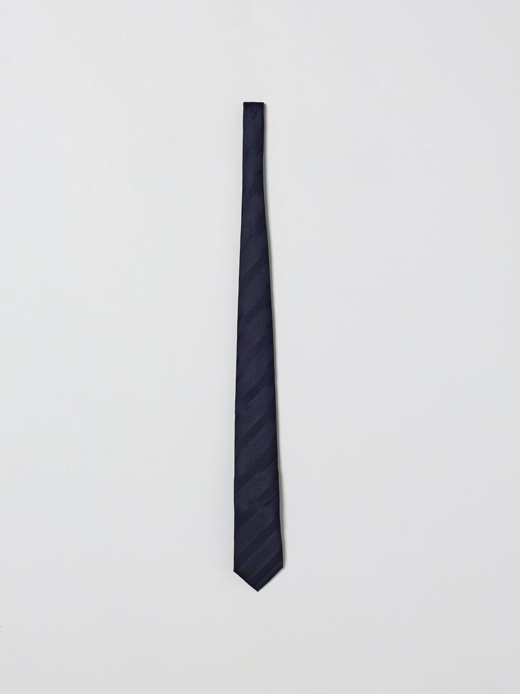 ブルネロ クチネリ BRUNELLO CUCINELLI 蝶タイ 五分五分 タイ メンズ 米国海軍 Ties and bow ties MR8460018 関税 貨物輸送無料 2026SS gi