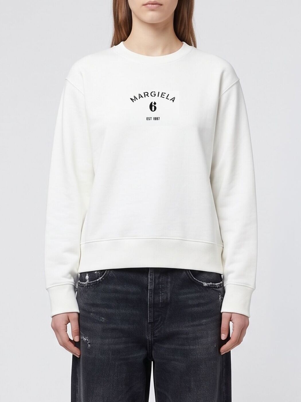 エムエム6 住み家 マルジェラ MM6 MAISON MARGIELA 調教師 レディース 白いこと Sweatshirts S62GU0145M25014 関税 貨物輸送無料 2026SS gi