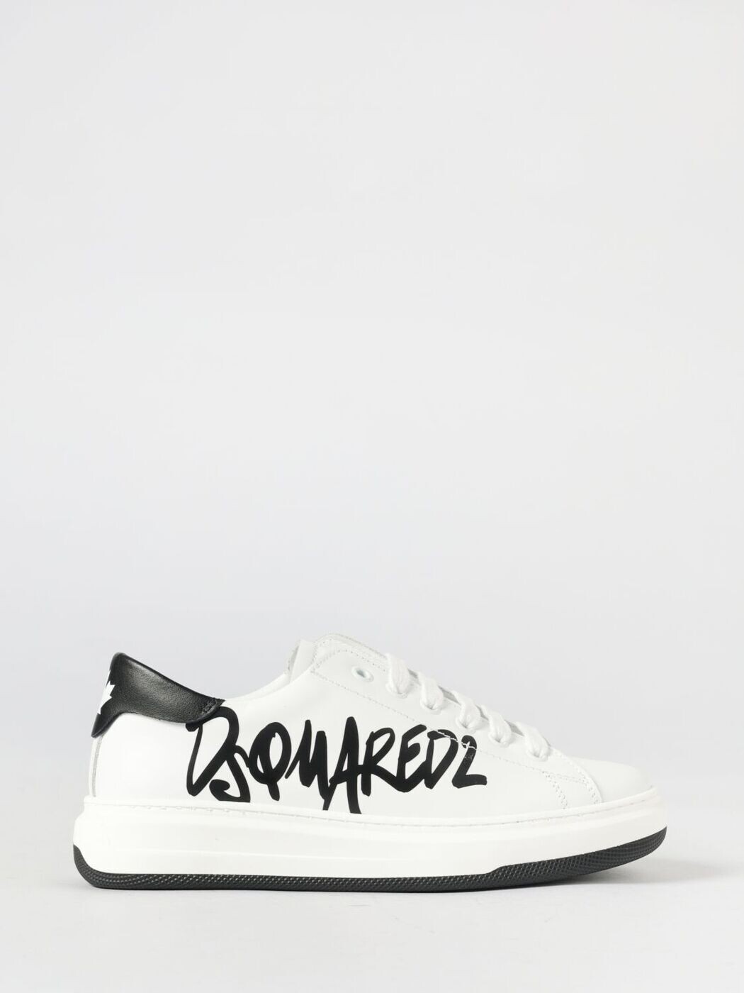 ディースクエアード DSQUARED2 坦々たるスニーカー スニーカー ボーイズ 白いこと Flat sneakers 82770 関税 貨物輸送無料 2026SS gi