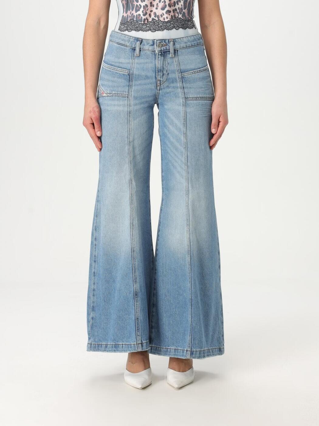 ディーゼル DIESEL ジーンズ レディース 青み Jeans A128080CLBA 関税 貨物輸送無料 2025SS gi