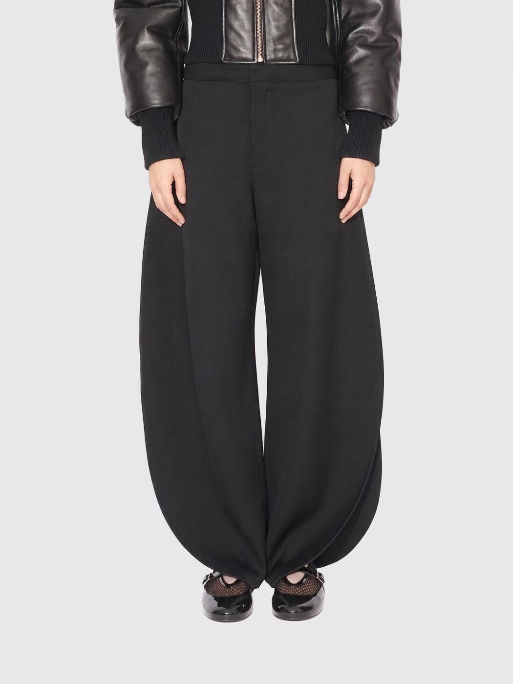 アライア ALAIA ズボン ズボン下 レディース 黒いこと Trousers AA9P1319W130C 関税 貨物輸送無料 2026SS gi