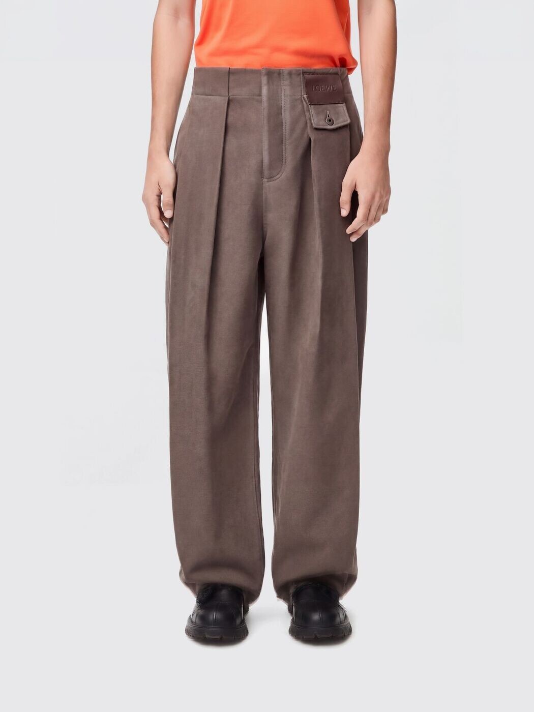ロエベ LOEWE ズボン ズボン下 メンズ Trousers H526Y04WIA 関税 貨物輸送無料 2026SS gi