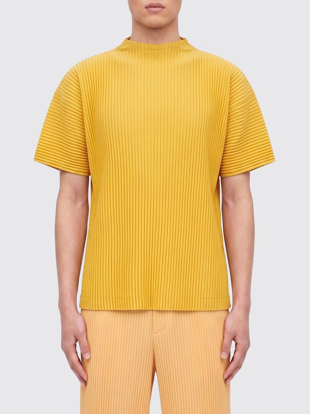 HOMME PLISSE\u0027 ISSEY MIYAKE プルオーバー メンズ 黄色 T-shirts HP66JK033 関税 貨物輸送無料 2026SS gi