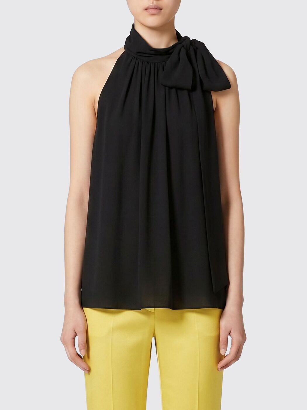 バレンチノ VALENTINO ティーシャツ トップス レディース 黒いこと T-shirts and tops 8B0AEBX51MH 関税 貨物輸送無料 2026SS gi