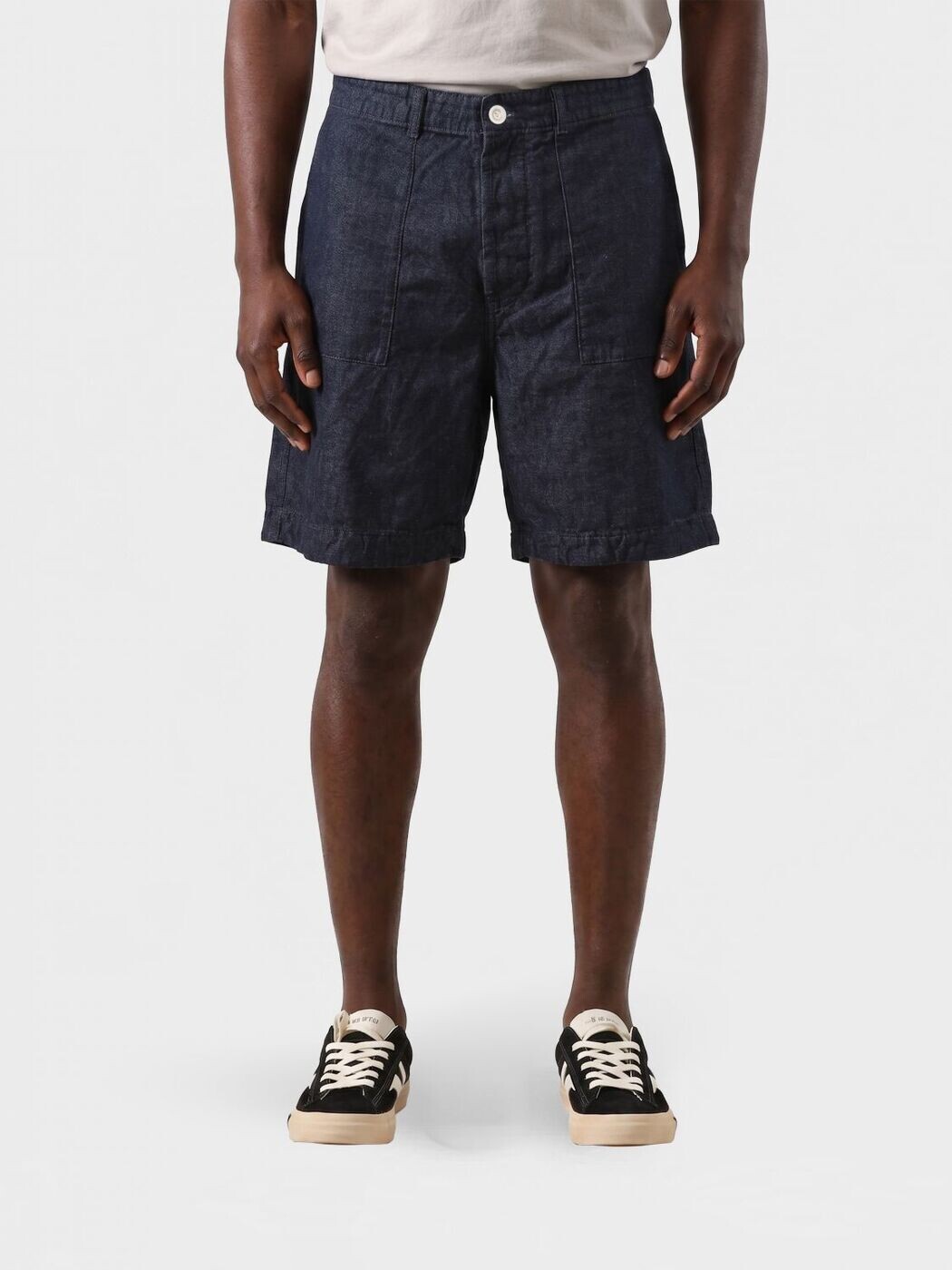 シーピー 貴社 CP COMPANY さる股引き メンズ 青み Shorts 20CMBE180A110295W 関税 貨物輸送無料 2026SS gi