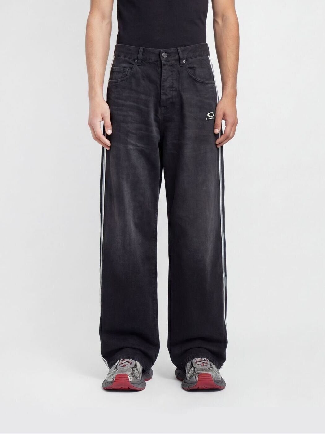 バレンシアガ BALENCIAGA ジーンズ メンズ 黒いこと Jeans 871354TQW56 関税 貨物輸送無料 2026SS gi