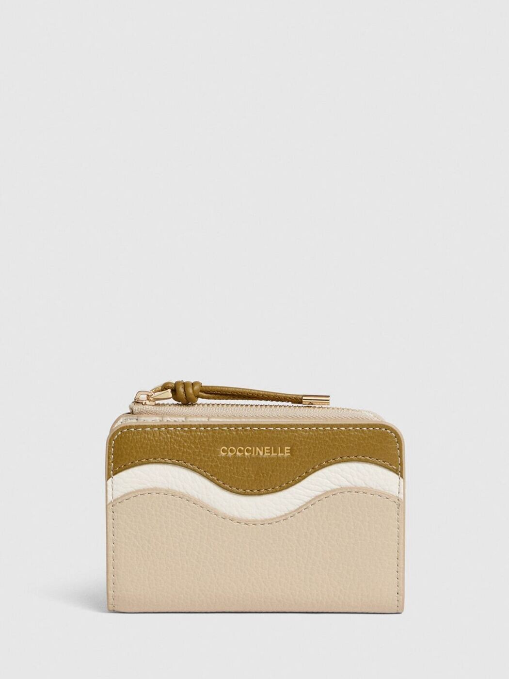 コチネレ COCCINELLE 歌留多保持者 札入れ レディース ベージュ Wallets and Card Holders E2UQQ11D101 関税 貨物輸送無料 2026SS gi