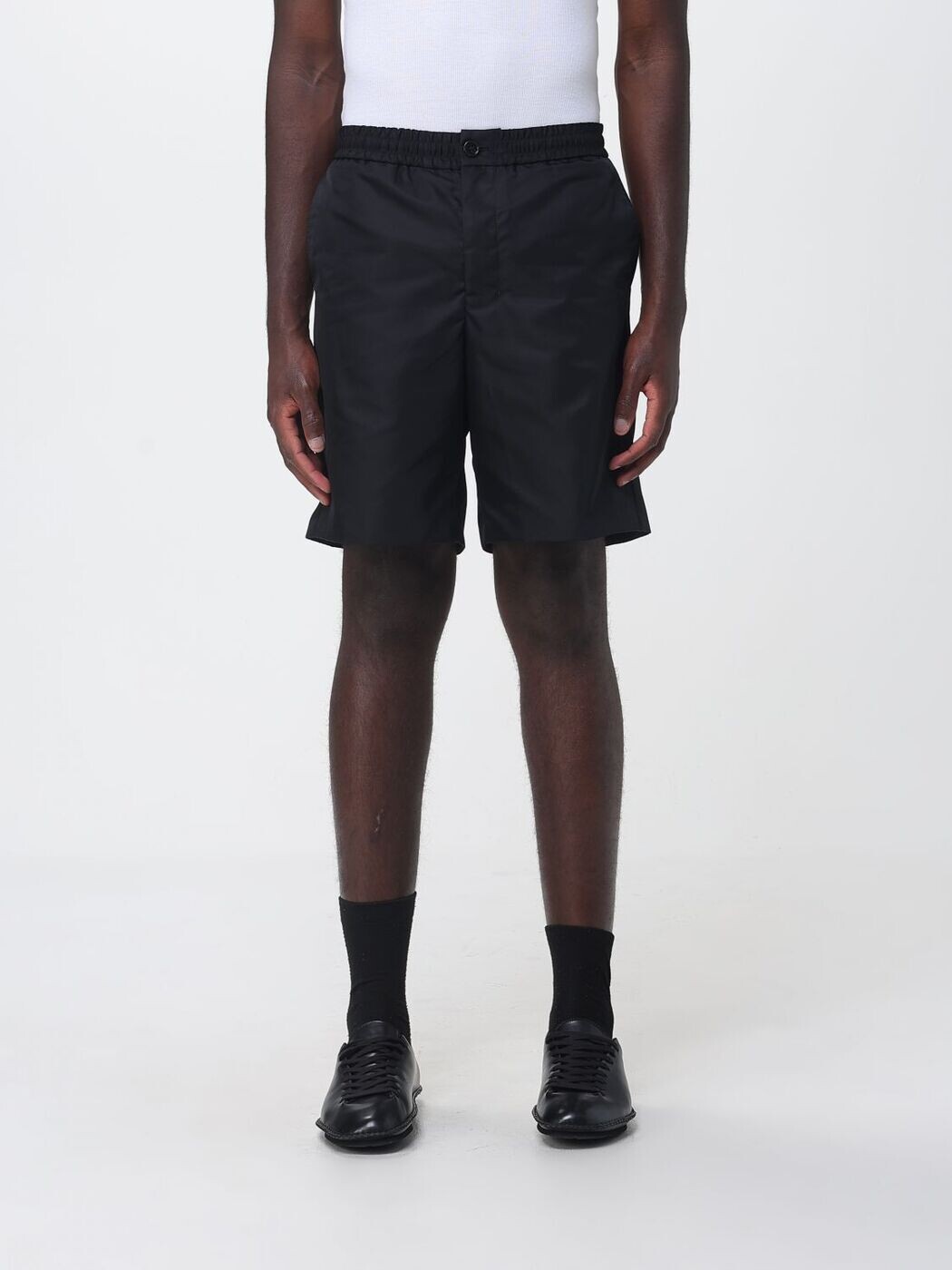 意中の女 パリス AMI PARIS さる股引き メンズ 黒いこと Shorts HSO833PA0037 関税 貨物輸送無料 2026SS gi