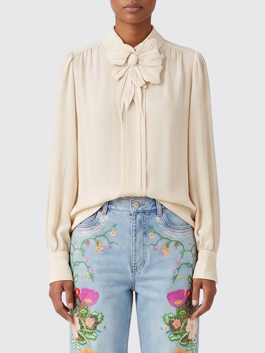 バレンチノ VALENTINO ティーシャツ トップス レディース ベージュ T-shirts and tops 8B0AEBX021B 関税 貨物輸送無料 2026SS gi