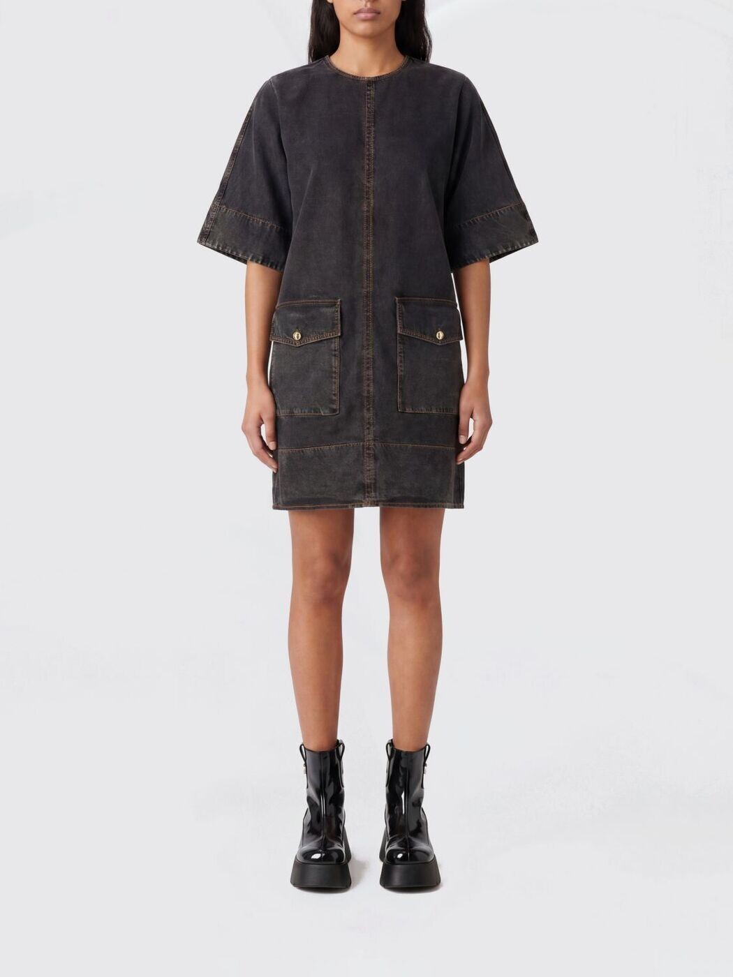 ガニー GANNI 衣装 お召しもの レディース 黒いこと Dresses W0793 関税 貨物輸送無料 2026SS gi