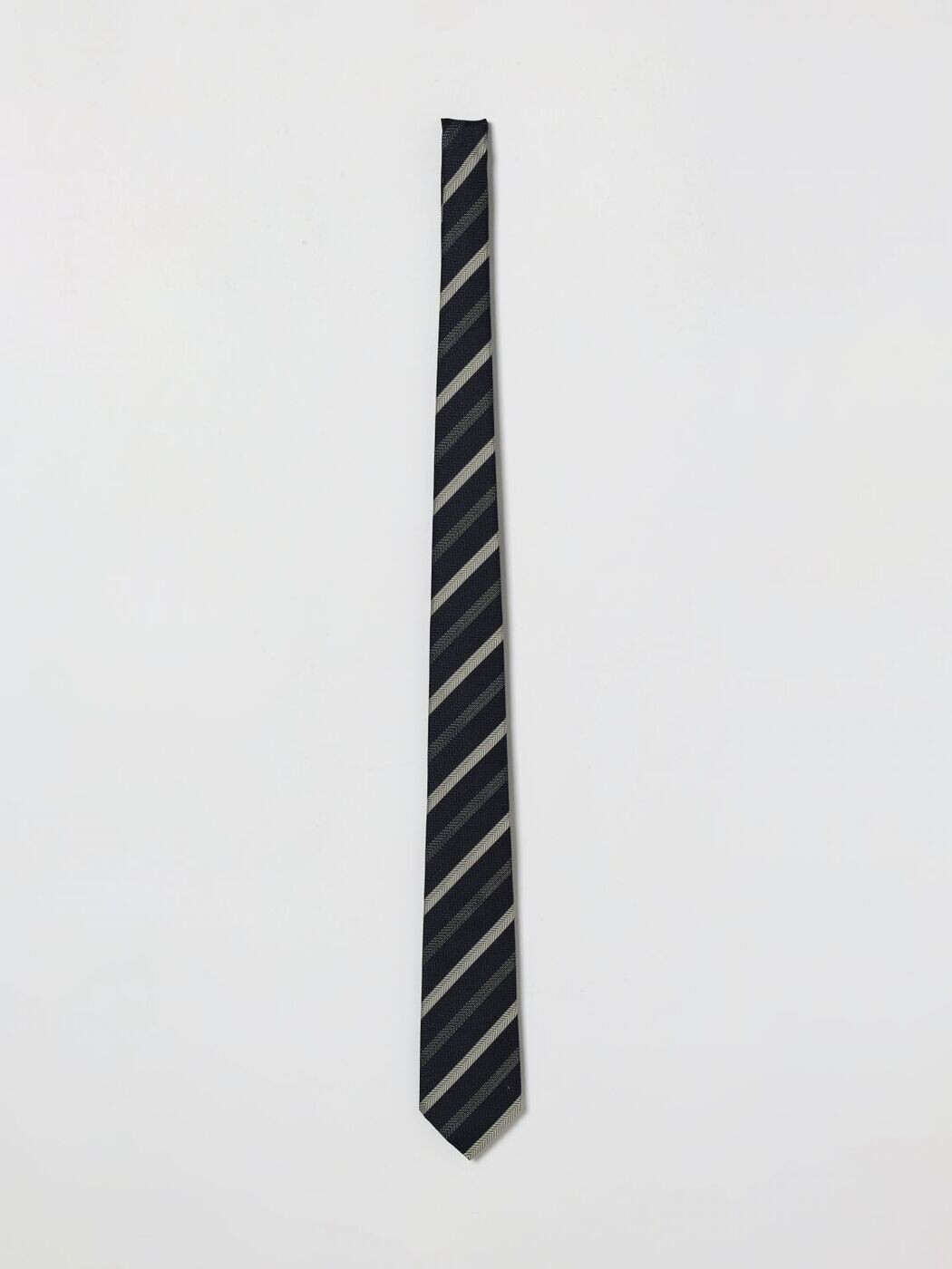 エン急性灰白髄炎 アルマーニ EMPORIO ARMANI 蝶タイ タイ王国 タイ メンズ 米国海軍 Ties and bow ties EM001344TE19704 関税 貨物輸送無料 2026SS gi