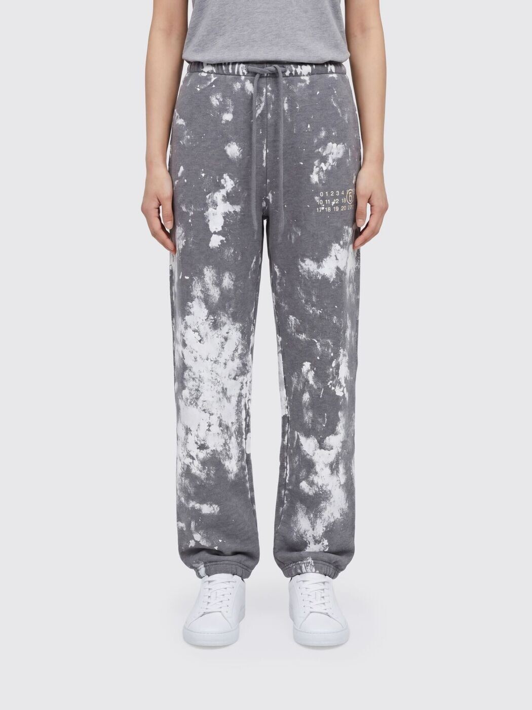 エムエム6 棲み家 マルジェラ MM6 MAISON MARGIELA ズボン ズボン下 レディース 薄墨色 Trousers S62KB0263S25337 関税 貨物輸送無料 2026SS gi
