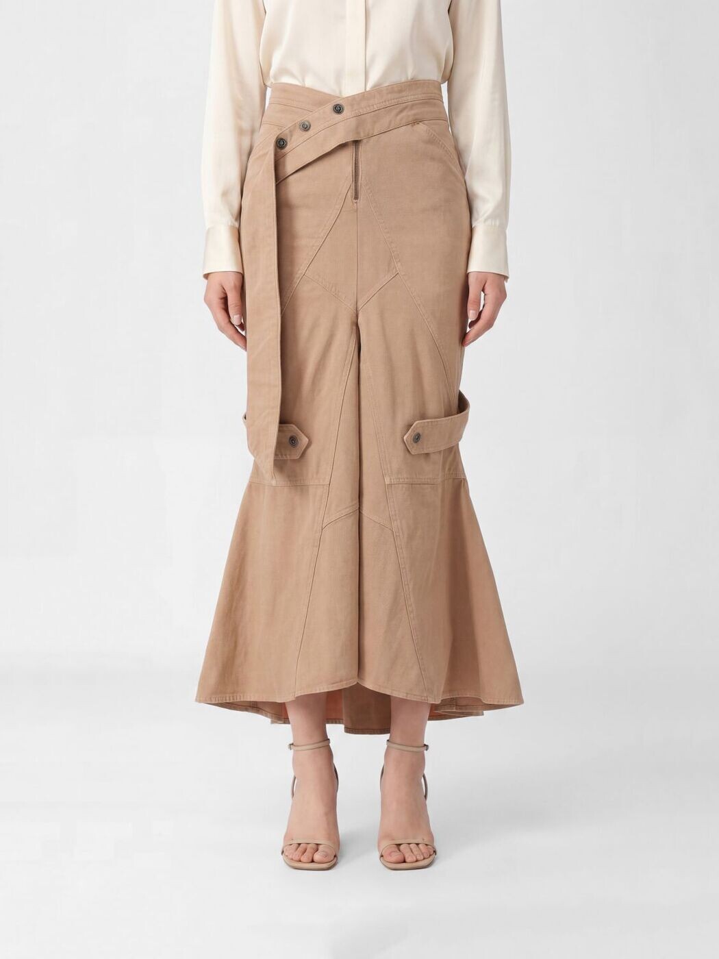 ブルマリン BLUMARINE スコート レディース さくら色 Skirts 4J162A 関税 貨物輸送無料 2026SS gi