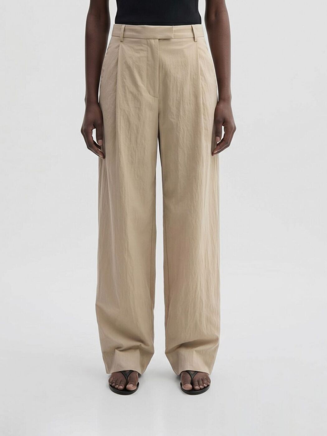 マグダ ブトリム MAGDA BUTRYM ズボン ズボン下 レディース Trousers 456526 関税 貨物輸送無料 2026SS gi