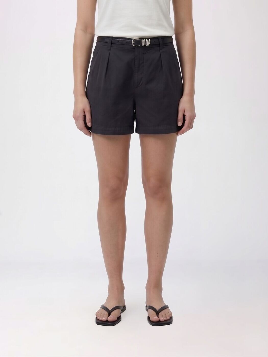 クローズド CLOSED ジーンズさる股引き さる股引き レディース 黒いこと Denim shorts C9229132E30 関税 貨物輸送無料 2026SS gi