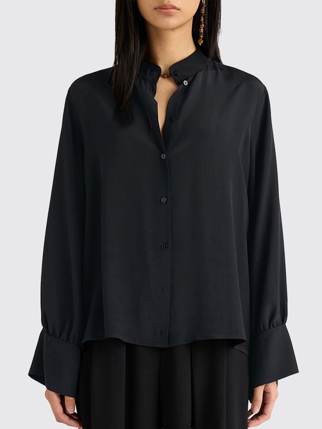 モモニ MOMONI シャツ レディース ブラック Shirts 265MMOSH040265MO04 Black 関税 送料無料 2026SS gi｜BRANDSHOP「il Tesoro」 43,485円