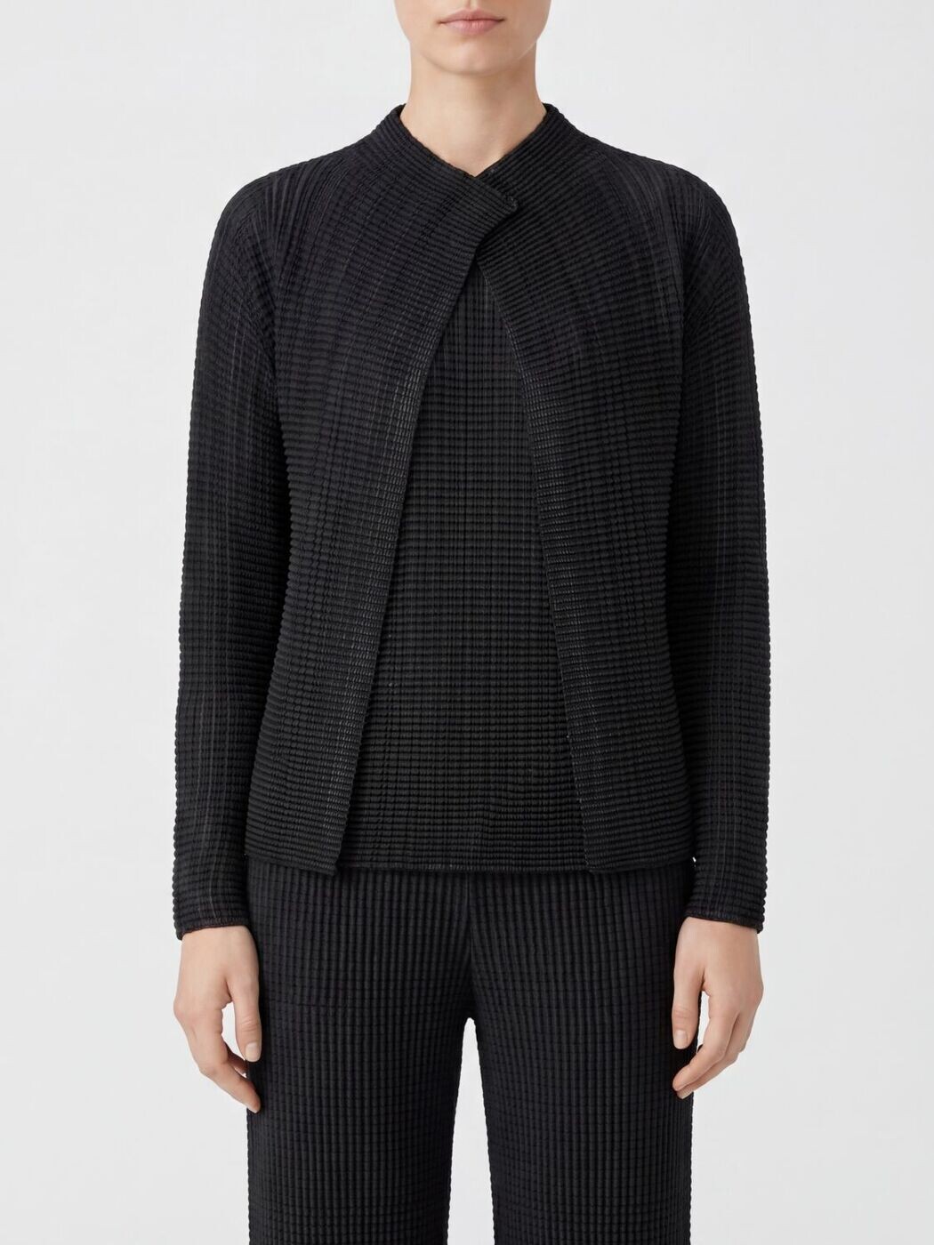 イッセイ ミヤケ ISSEY MIYAKE プルオーバー 編み物御召しもの レディース 黒いこと Knitwear IM66FJ680 関税 貨物輸送無料 2026SS gi