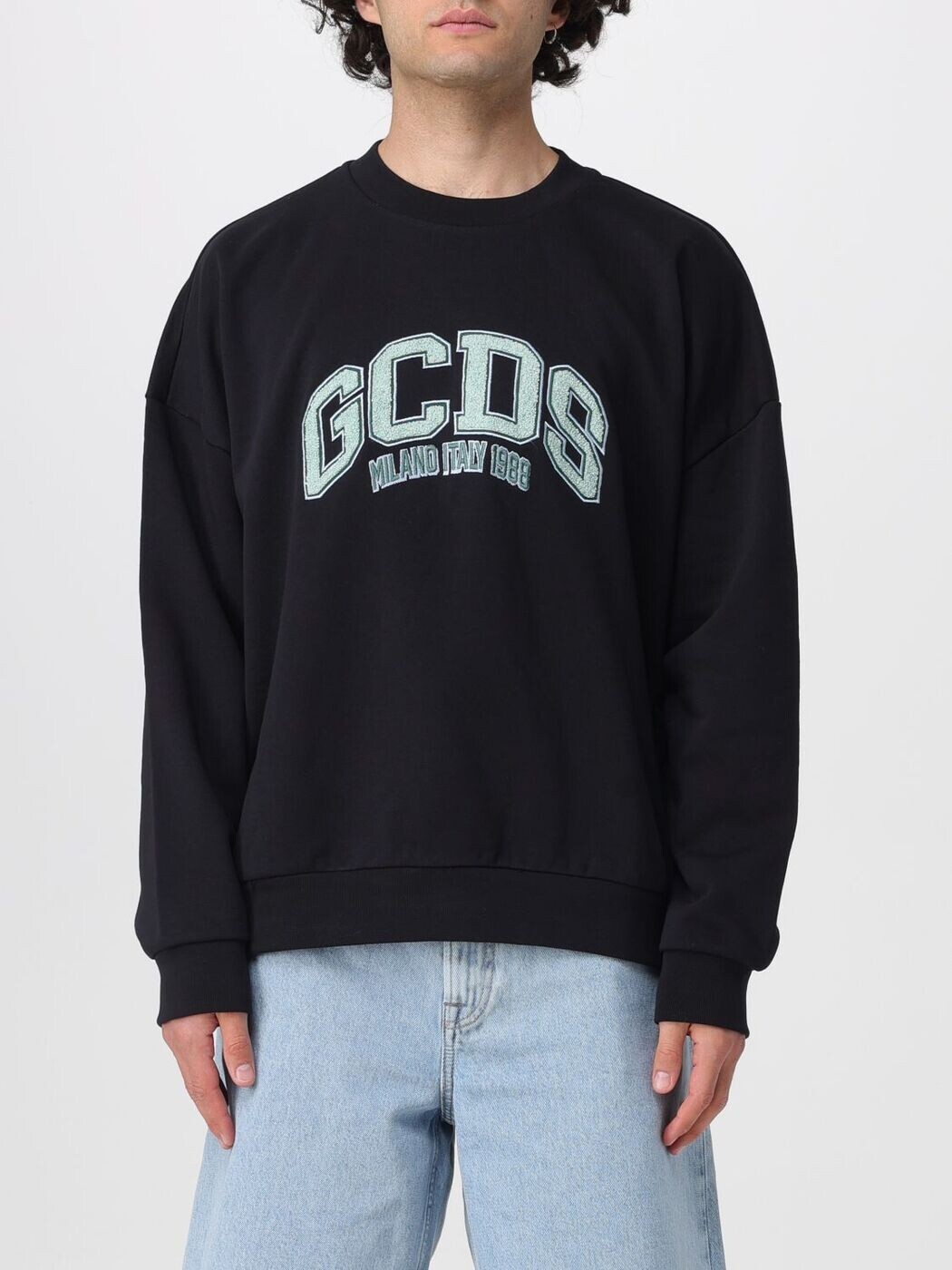 ジーシーディーエス GCDS トレーナー 調教師 メンズ 黒いこと Sweatshirts C1MEQE118F004 関税 貨物輸送無料 2026SS gi