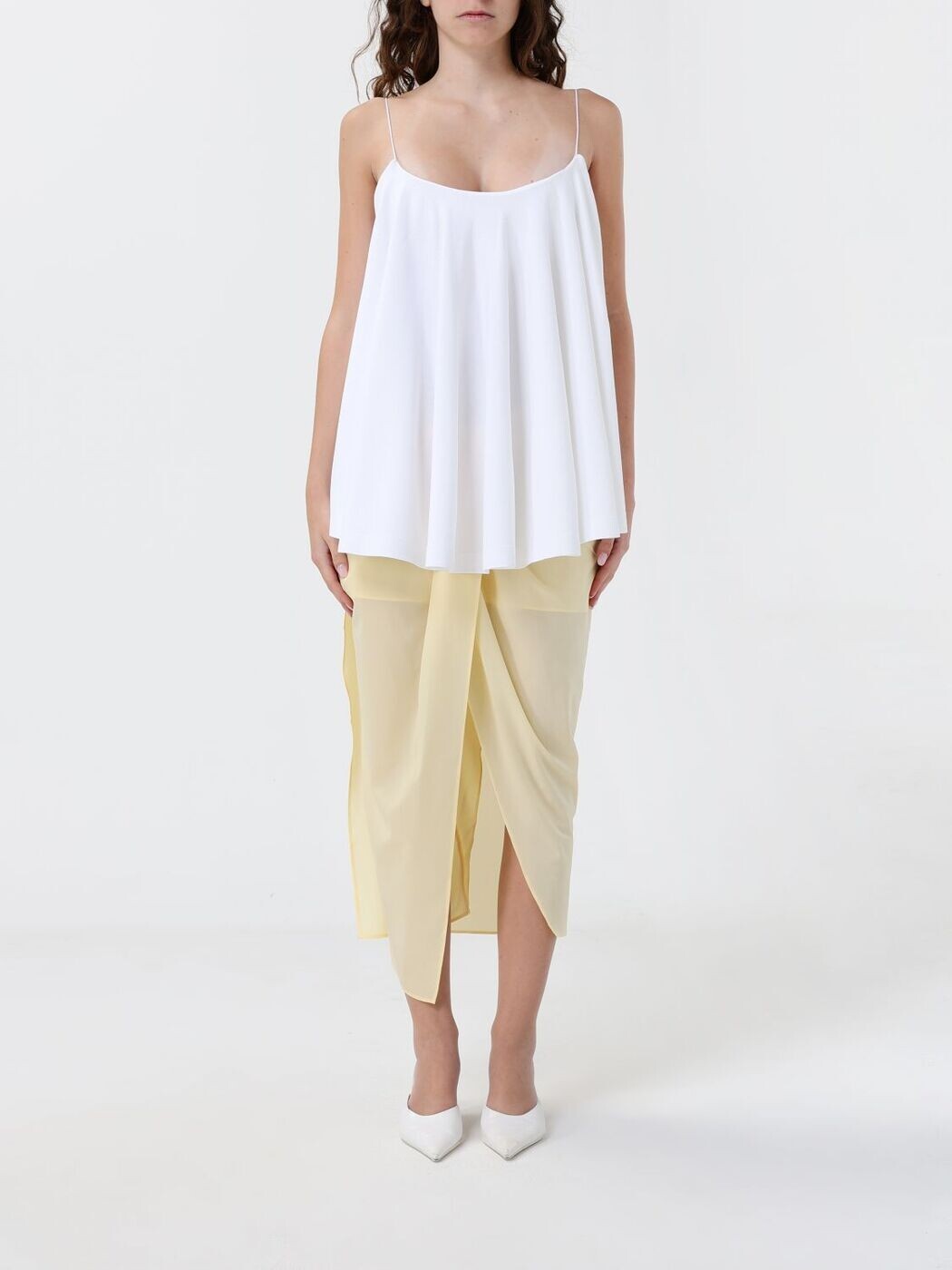 ジャックムス JACQUEMUS ティーシャツ トップス レディース 白いこと T-shirts and tops TOW00903AK00303 関税 貨物輸送無料 2026SS gi
