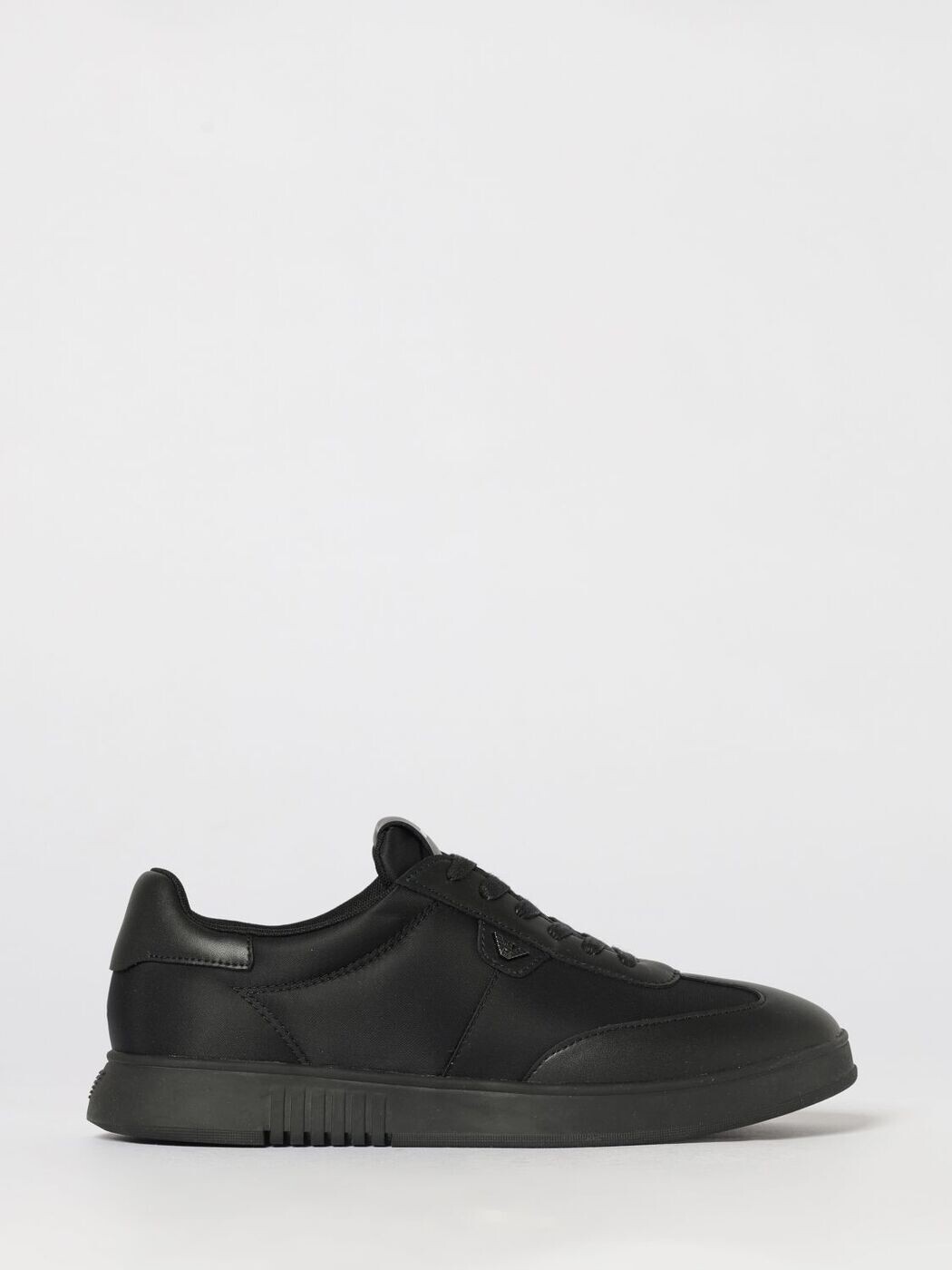 エンポリオ アルマーニ EMPORIO ARMANI スニーカー メンズ ブラック Sneakers EM003062AF18210 Black 関税 送料無料 2026SS gi｜BRANDSHOP「il Tesoro」