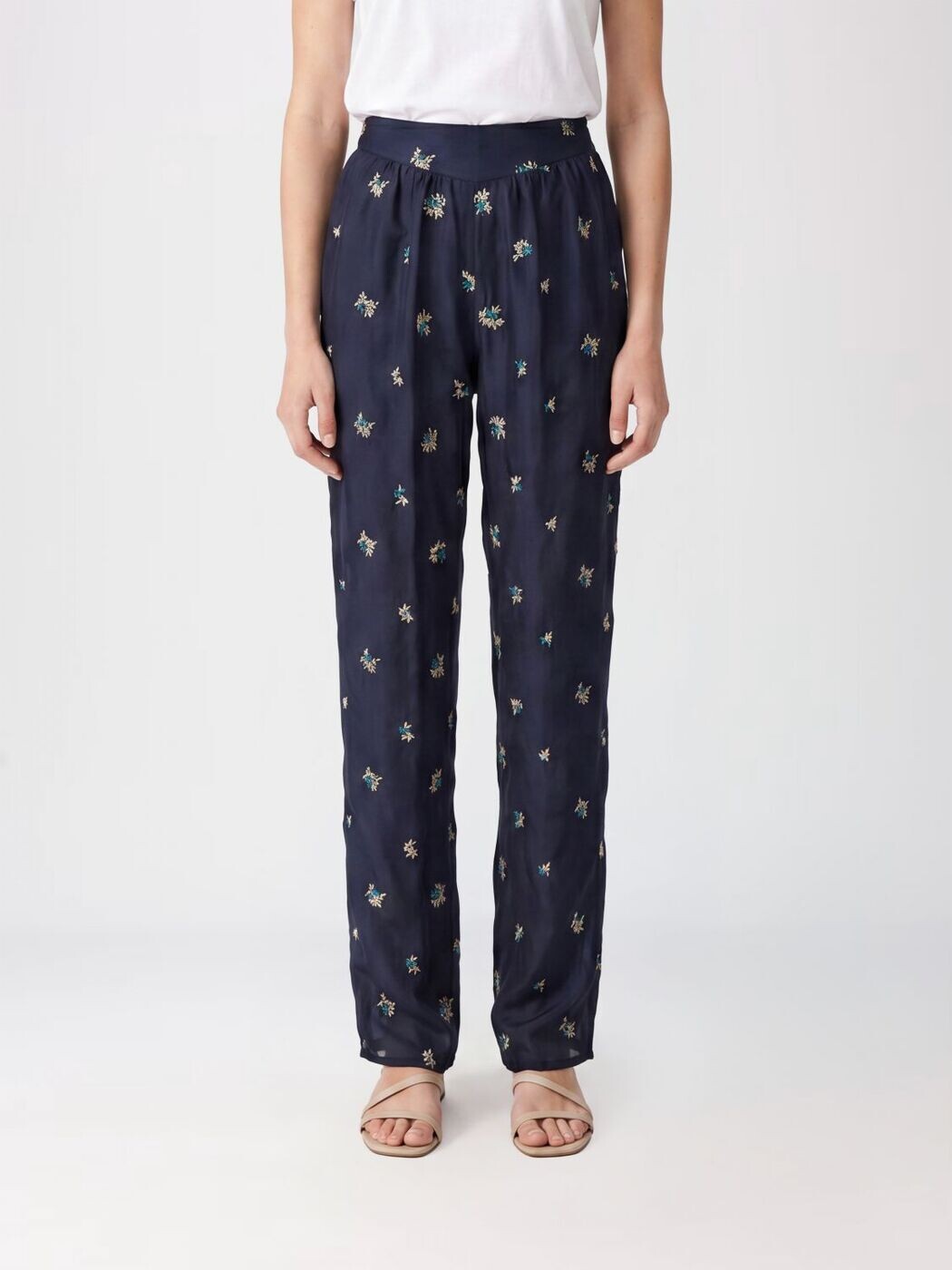 フォルテフォルテ FORTE FORTE ズボン ズボン下 レディース 青色 Trousers 14869MYPANTS 関税 貨物輸送無料 2026SS gi