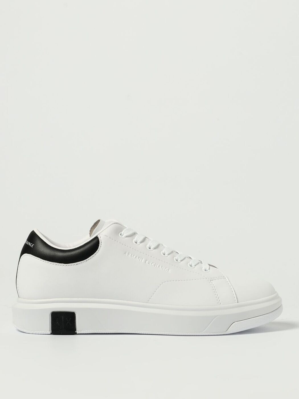 アルマーニ 取り替えっこ ARMANI EXCHANGE スニーカー メンズ 黒いこと Sneakers XUX123XV534 関税 貨物輸送無料 2026SS gi