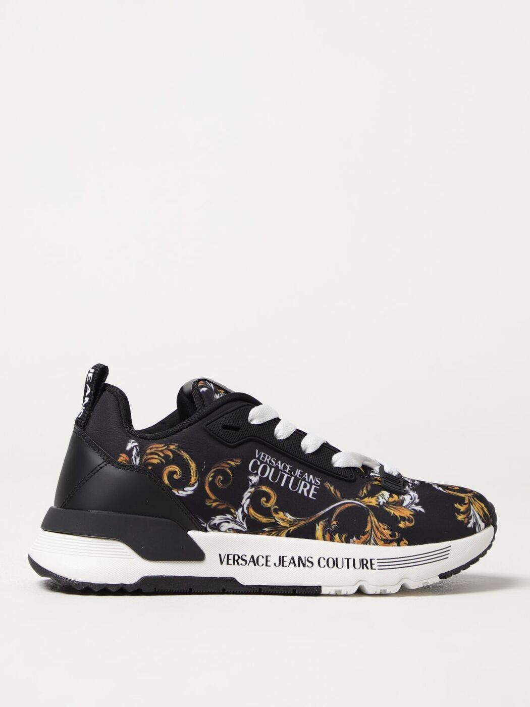 ヴェルサーチェ・ジーンズ・クチュール VERSACE JEANS COUTURE スニーカー レディース 黒いこと Sneakers 78VA3SAAZSC62 関税 貨物輸送無料 2025AW gi