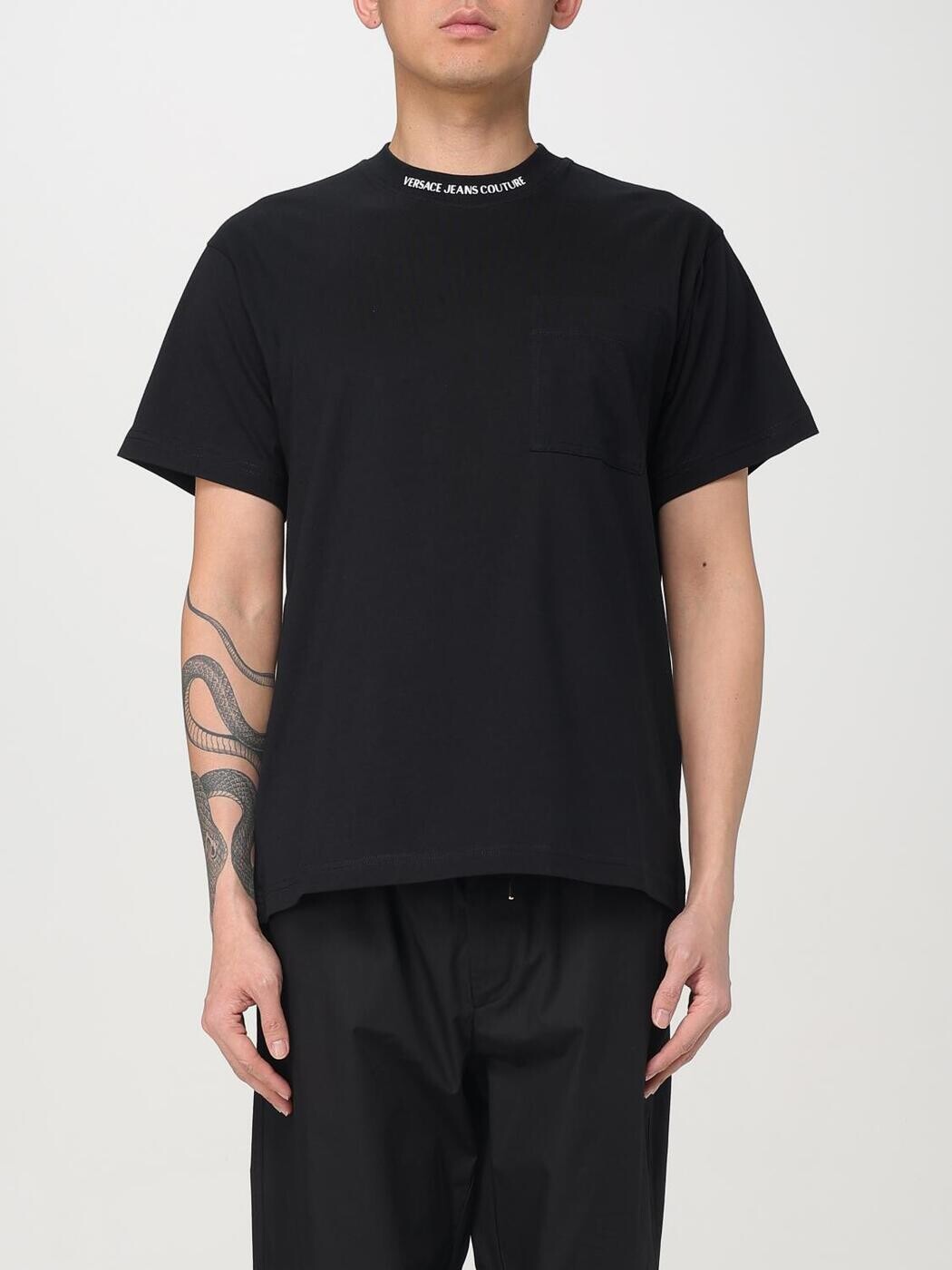 ヴェルサーチ ジーンズ クチュール VERSACE JEANS COUTURE Tシャツ メンズ ブラック T-shirts 78GAHE03CJ00E Black 関税 送料無料 2025SS gi｜BRANDSHOP「il Tesoro」 26,715円