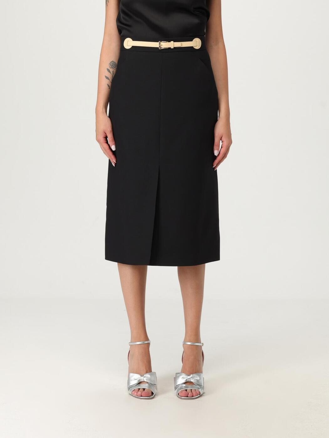 バレンチノ VALENTINO スコート レディース 黒いこと Skirts 7B3RADM51CF 関税 貨物輸送無料 2025AW gi