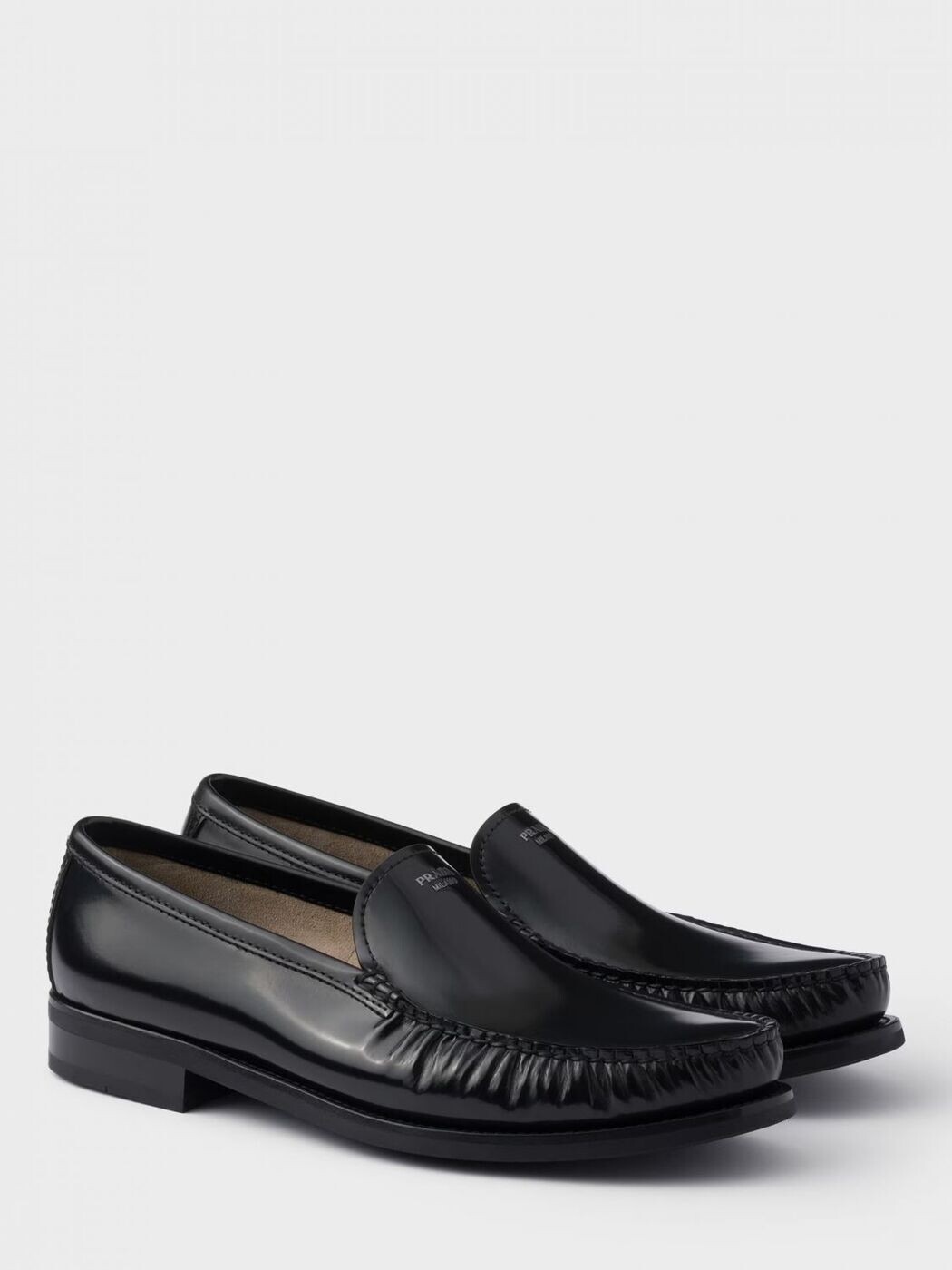 プラダ PRADA 置き目毛革 メンズ 黒いこと Loafers 2DB229055 関税 貨物輸送無料 2025AW gi