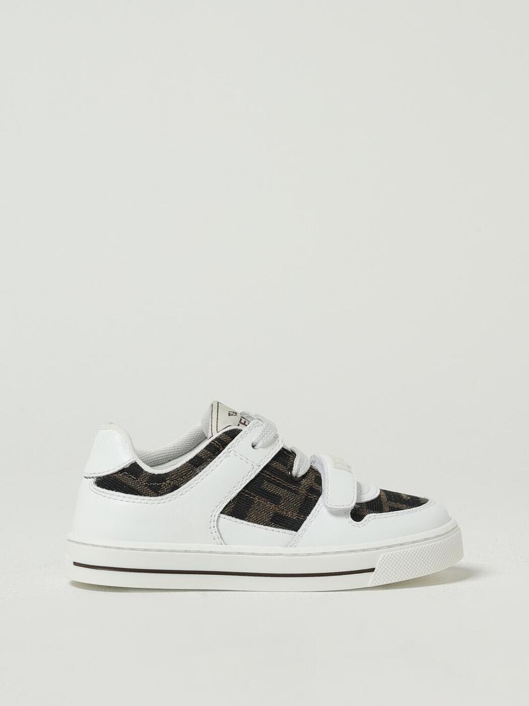 フェンディ FENDI スニーカー シューズ ベビーユニセックス 白いこと Shoes JMR475AHGY 関税 貨物輸送無料 2026SS gi